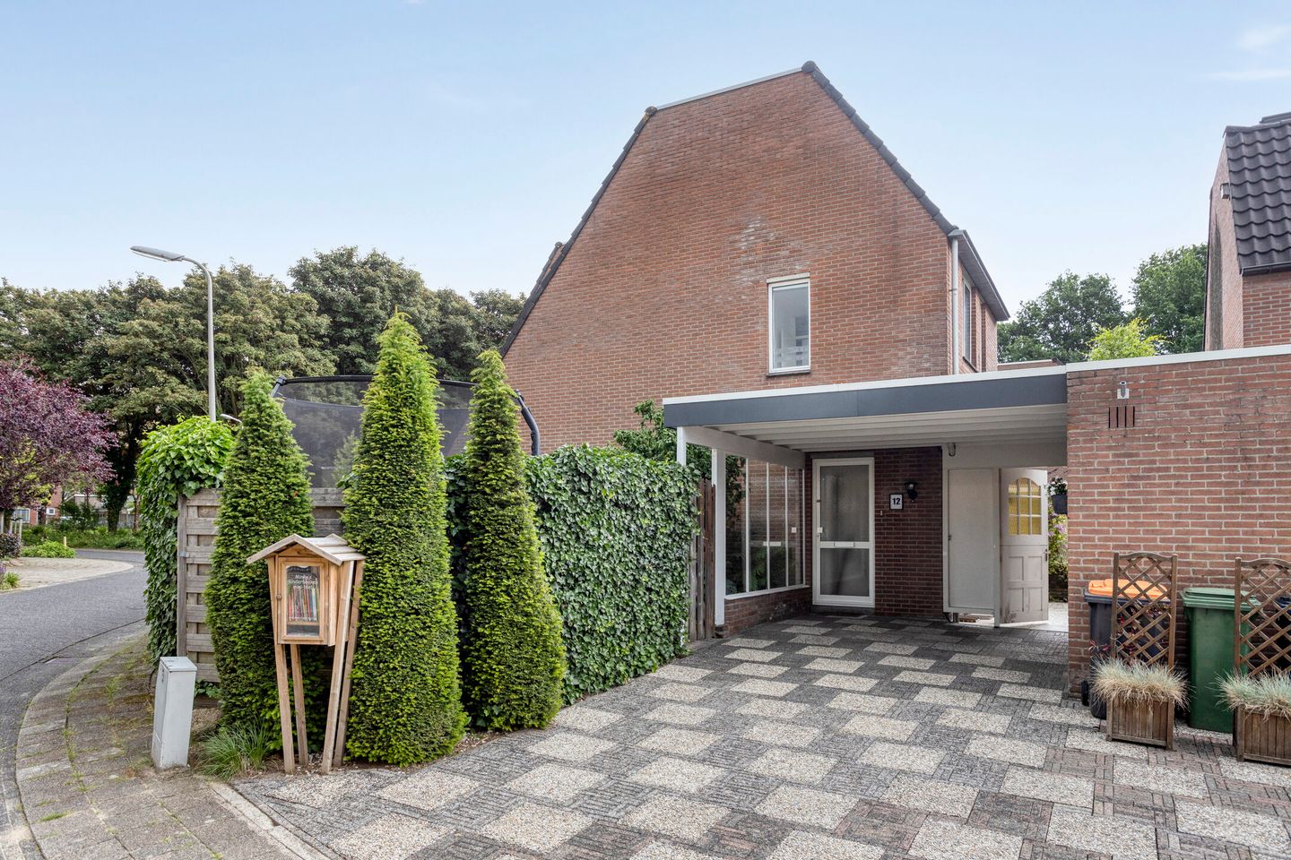 Foto 1 van Zilverschoon 12