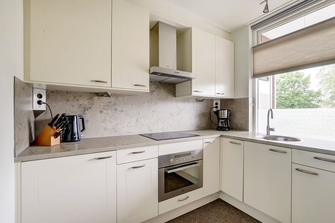 Photo 2 of Staringplantsoen 1-A