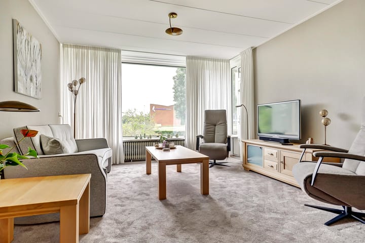 Photo 5 of Staringplantsoen 1-A