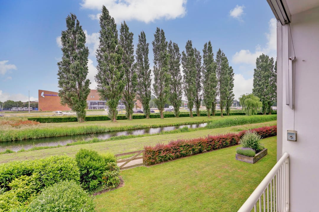 Photo 32 of Staringplantsoen 1-A