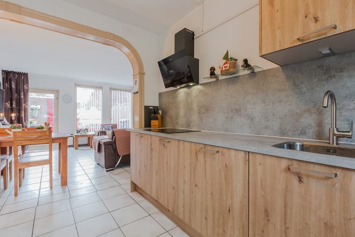 Foto 11 van De Stelling 10 13