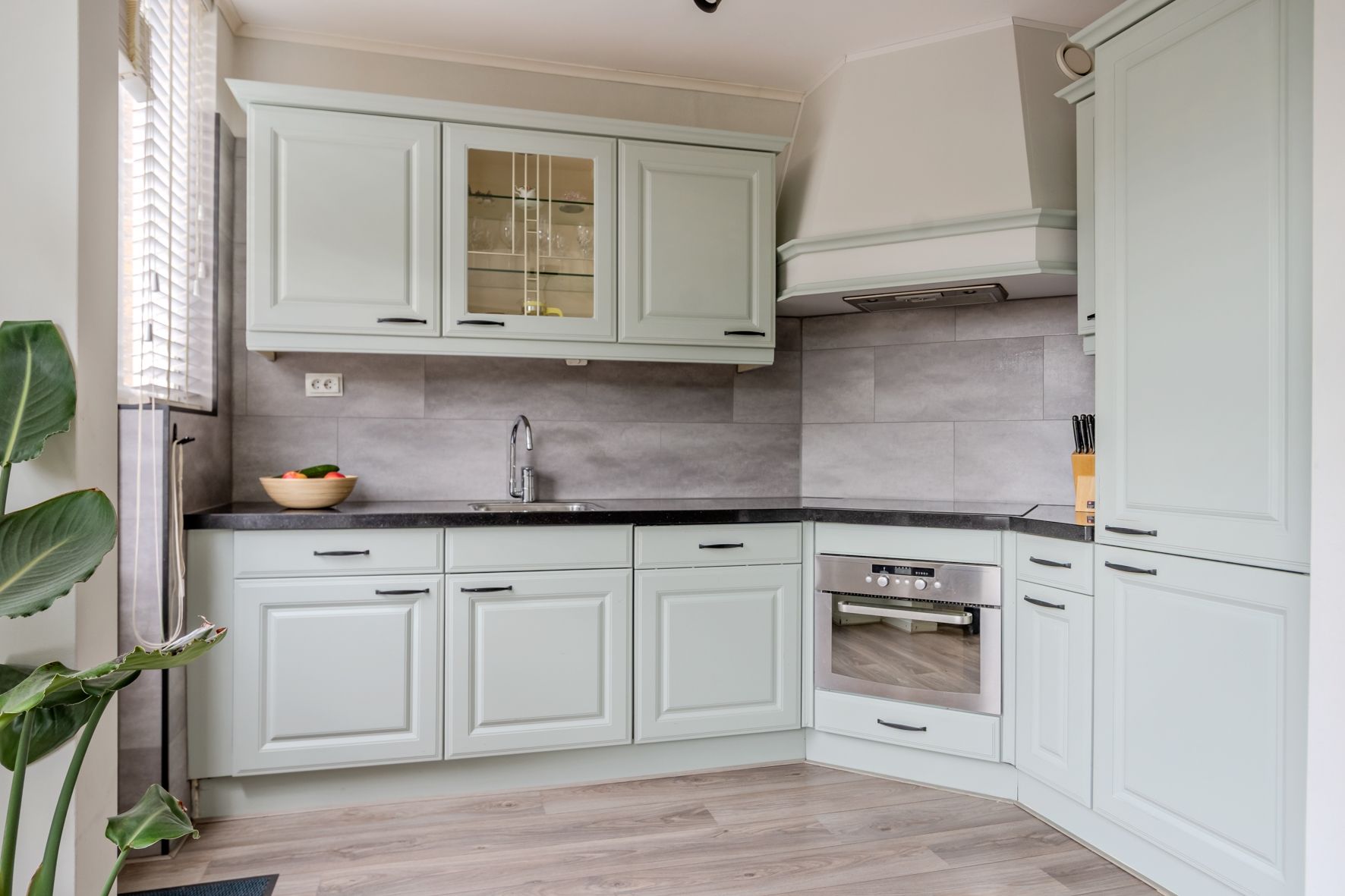 Foto 12 van De Ruyterweg 18