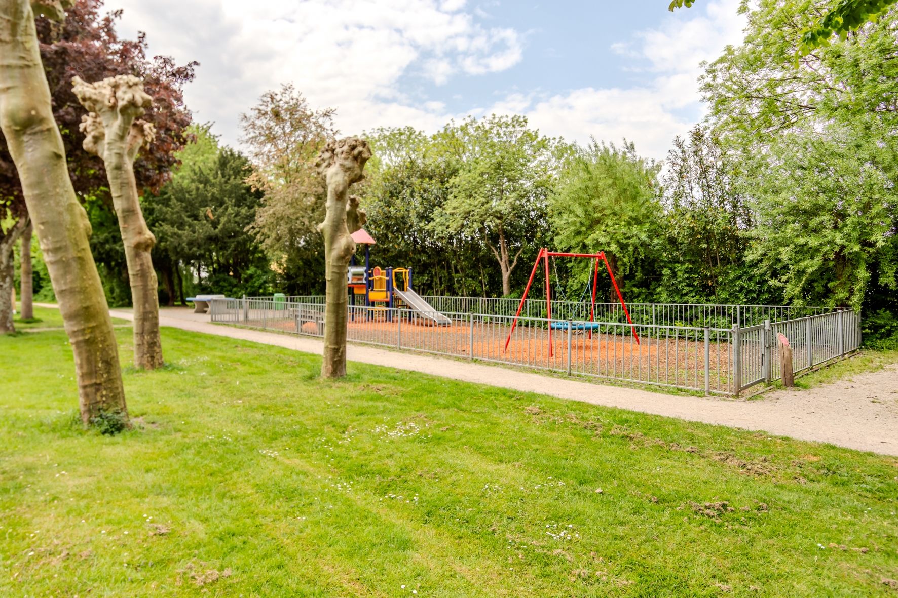 Foto 33 van De Ruyterweg 18