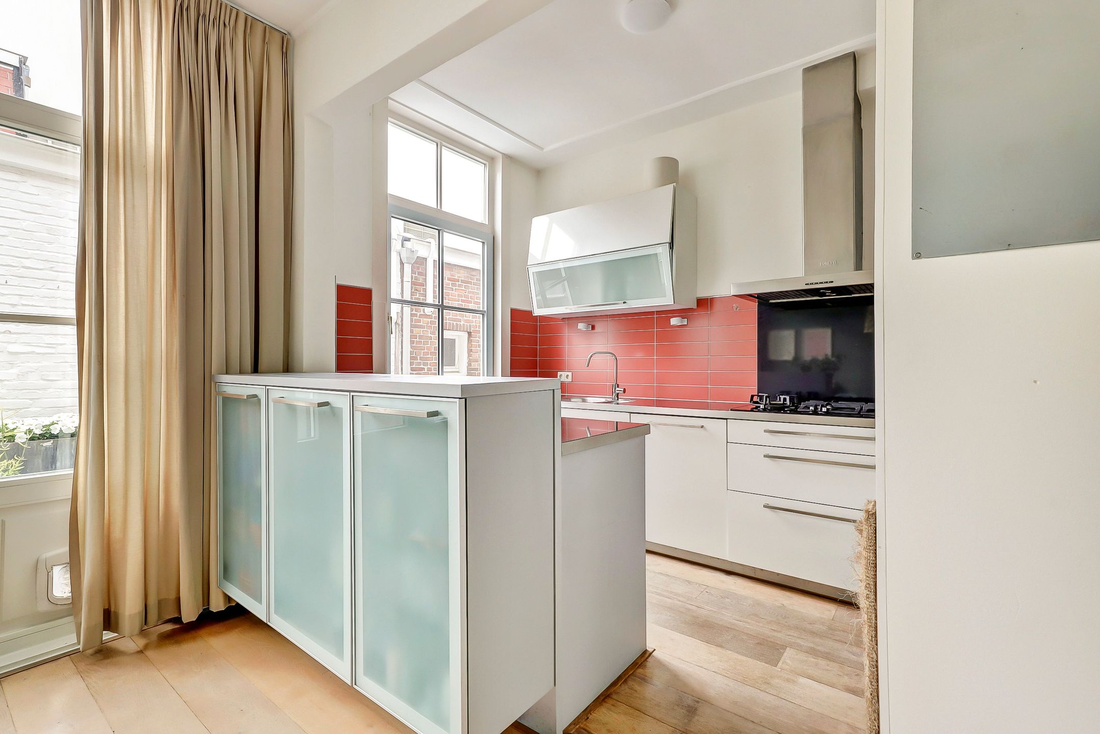 Foto 15 van Leeuwendaallaan 77