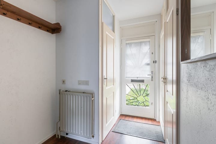 Photo 8 of Pearl Buck-erf 83