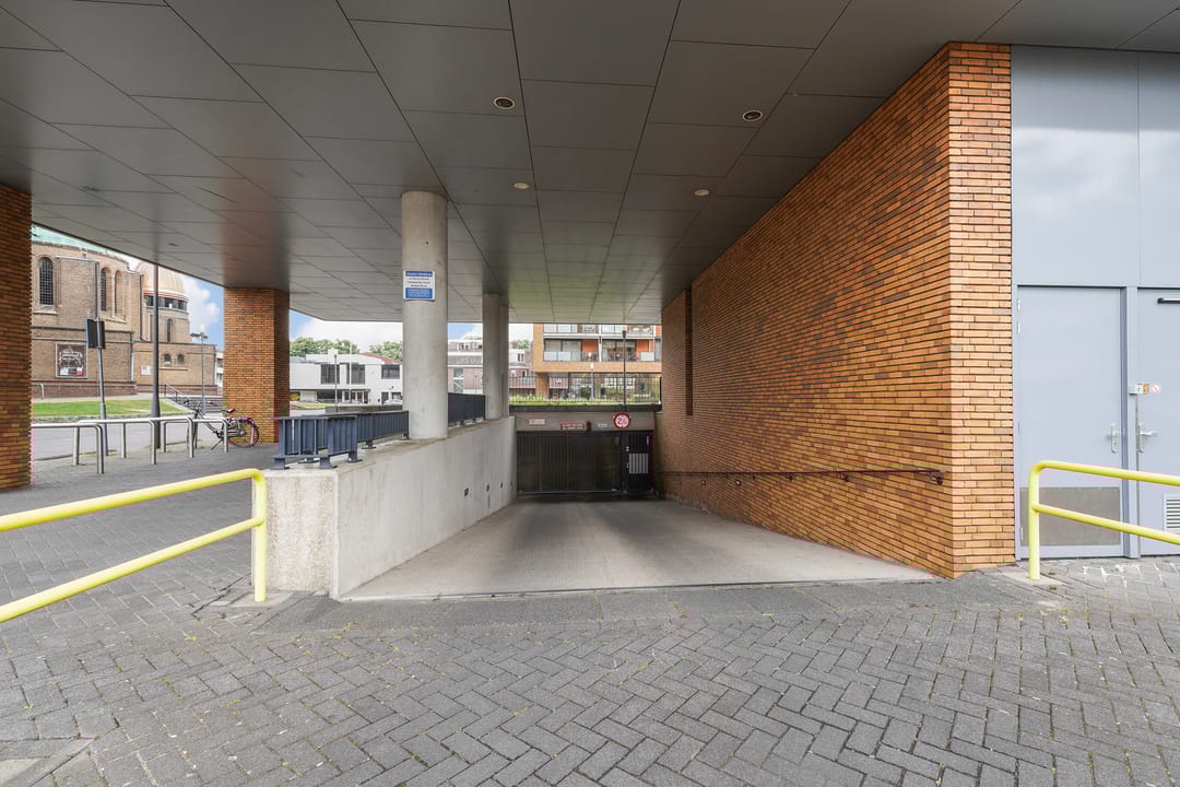 Foto 26 van St. Jansplein 130