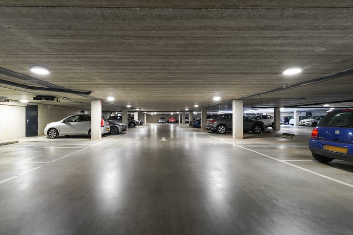 Foto 27 van St. Jansplein 130