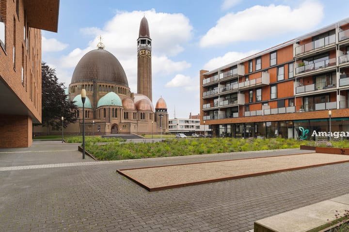 Foto 30 van St. Jansplein 130