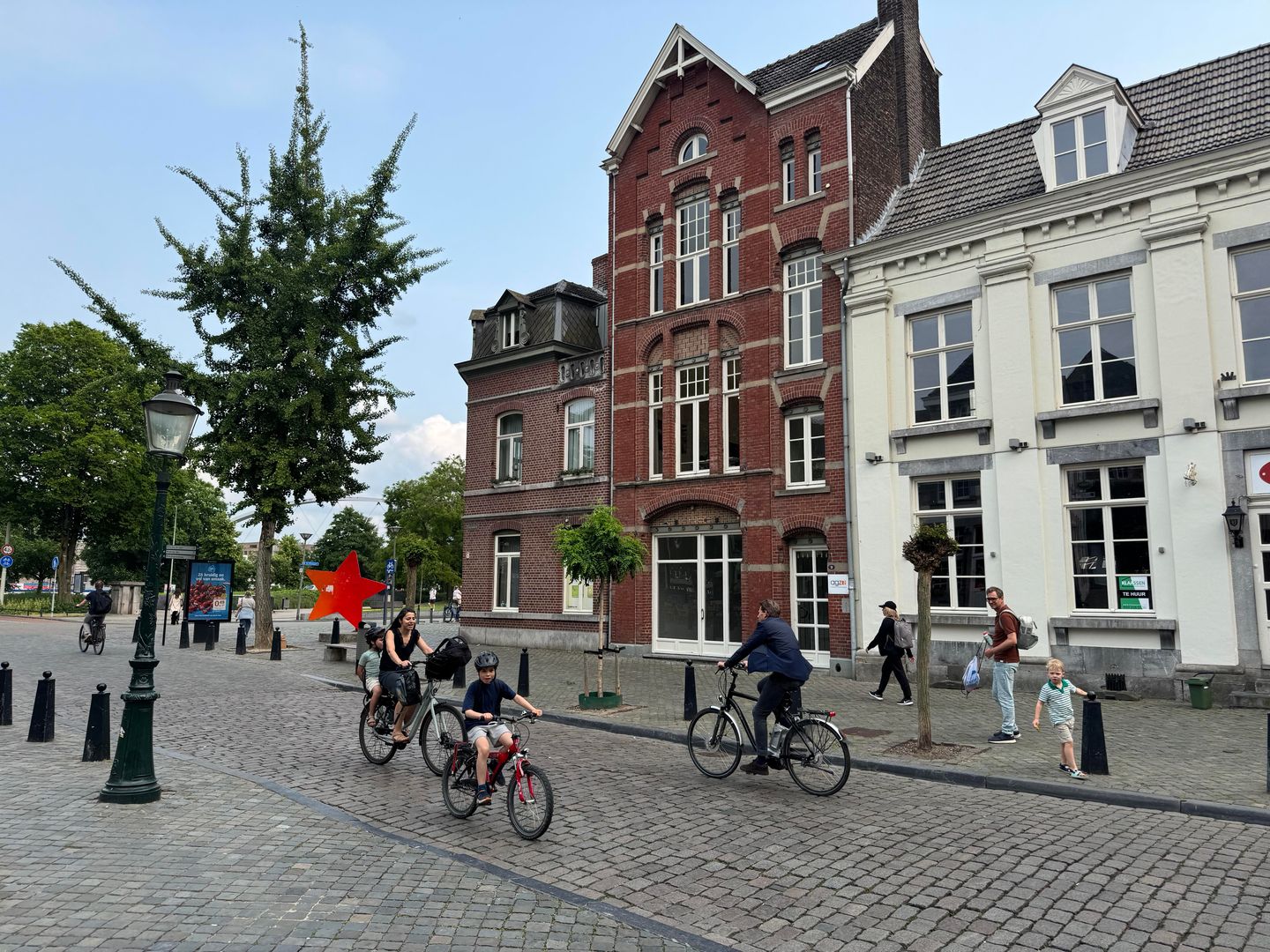 Bekijk foto 1 van Graanmarkt 2