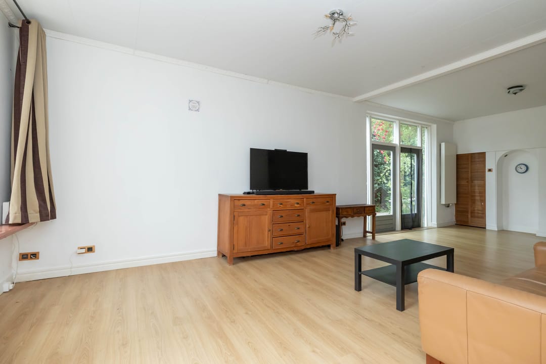 Foto 8 van Julianastraat 16