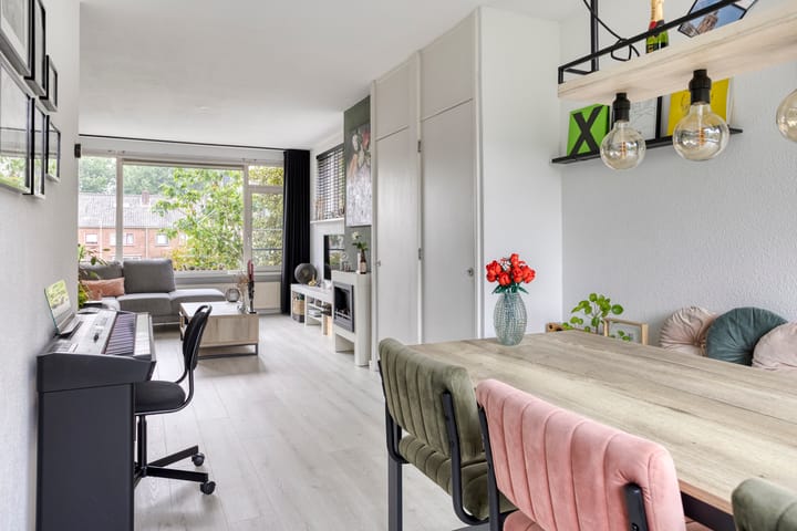 Foto 9 van J.H. van Straaten van Nesplantsoen 24