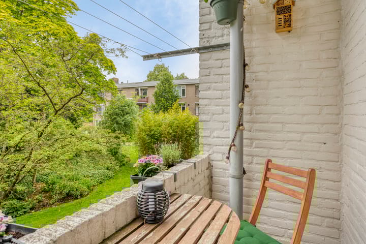 Foto 13 van J.H. van Straaten van Nesplantsoen 24