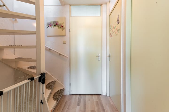 Foto 10 van Oktoberstraat 40