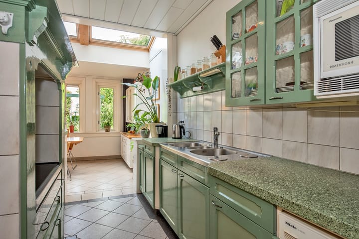 Photo 14 of Wilbertstraat 13