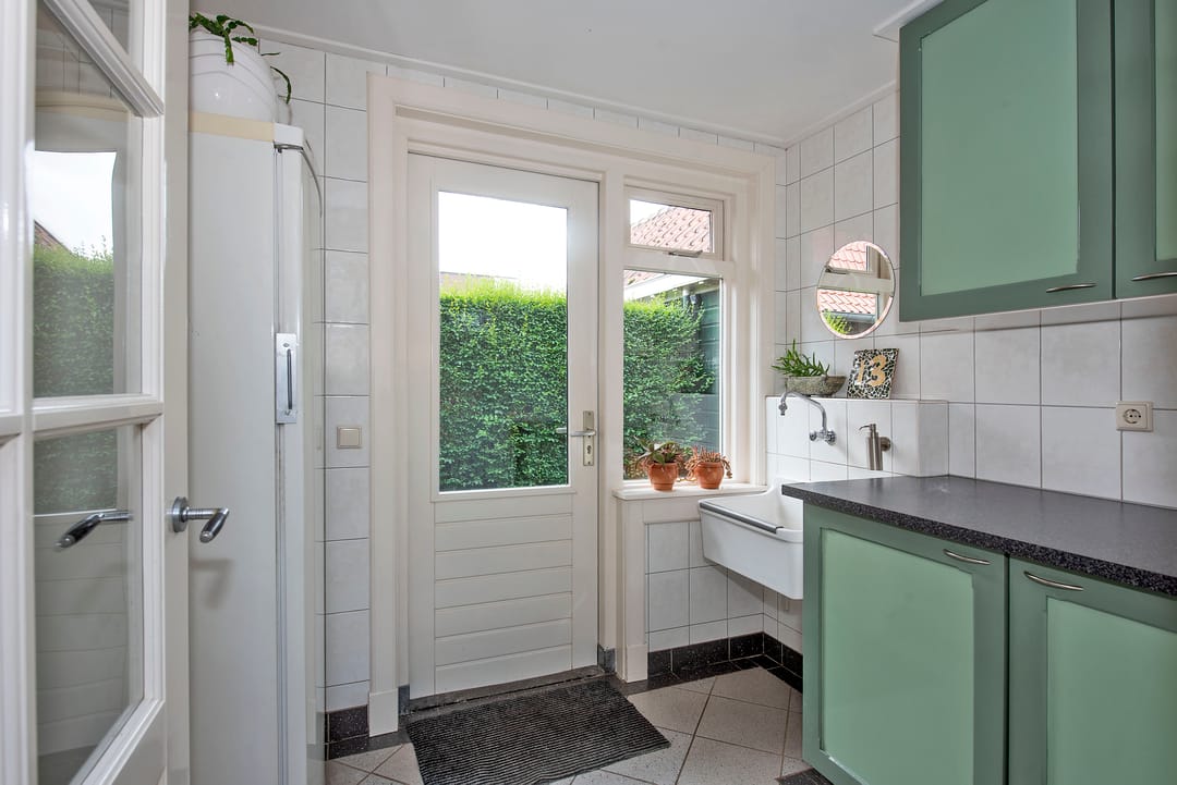 Photo 17 of Wilbertstraat 13