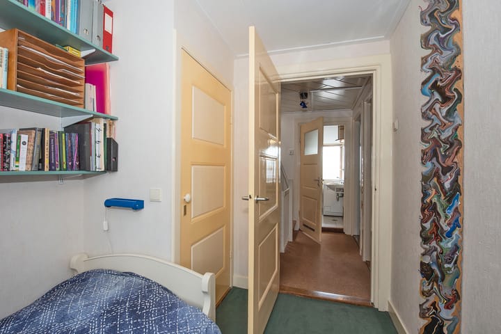 Photo 35 of Wilbertstraat 13