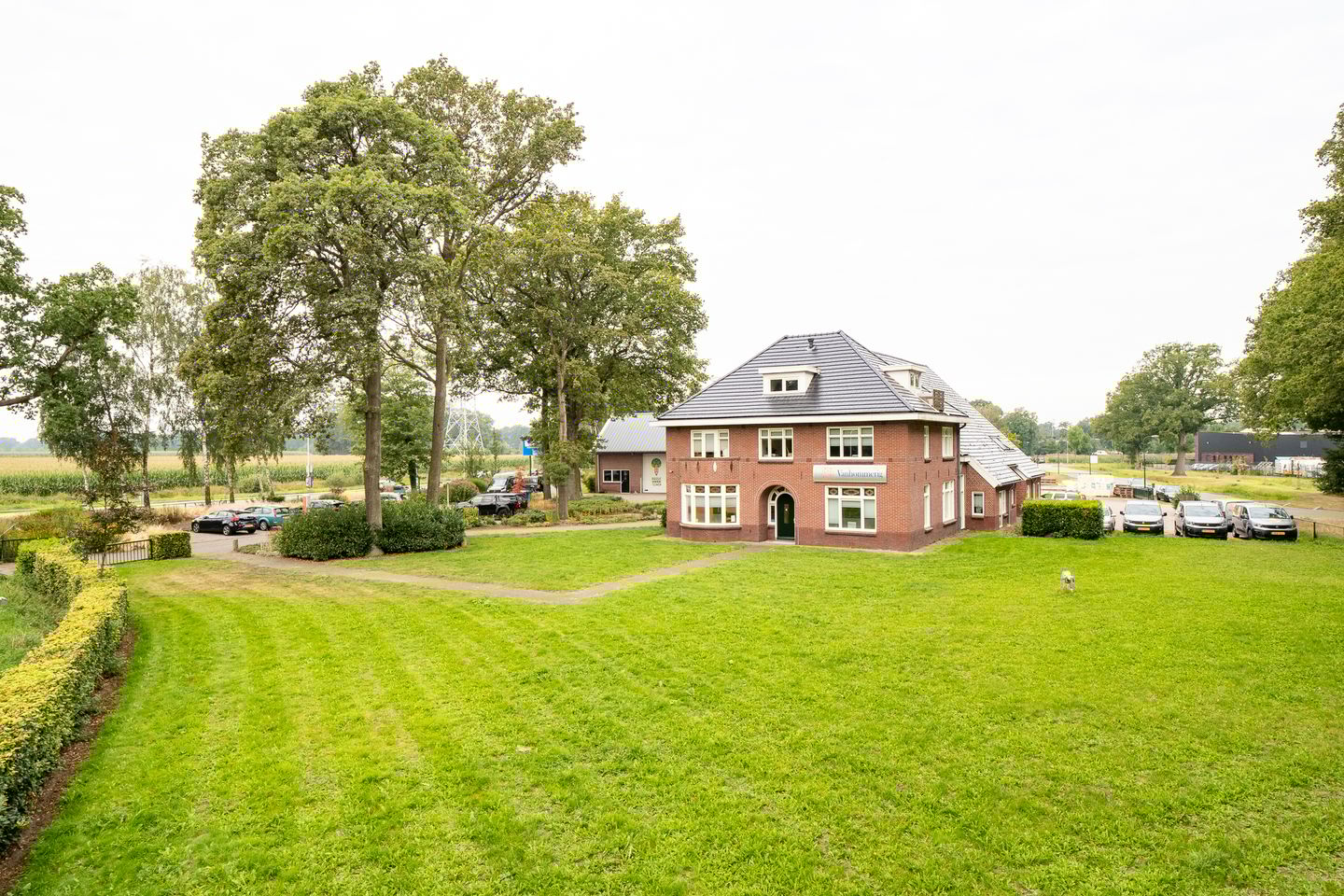 Bekijk foto 3 van Bruggertstraat 350
