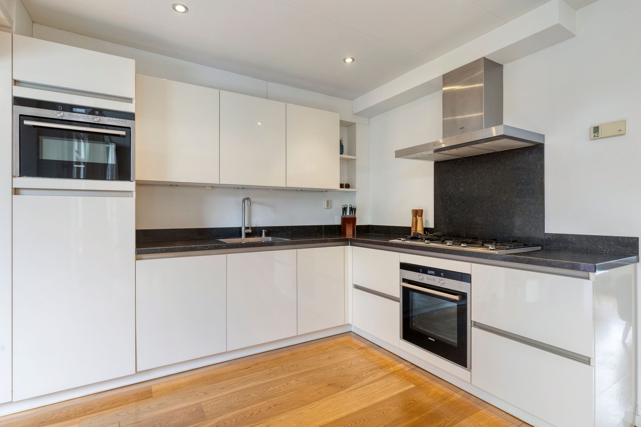 Foto 12 van Meidoornstraat 9