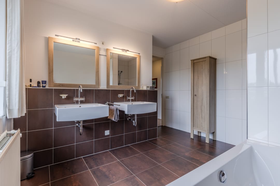 Foto 23 van Rijksweg 60-A