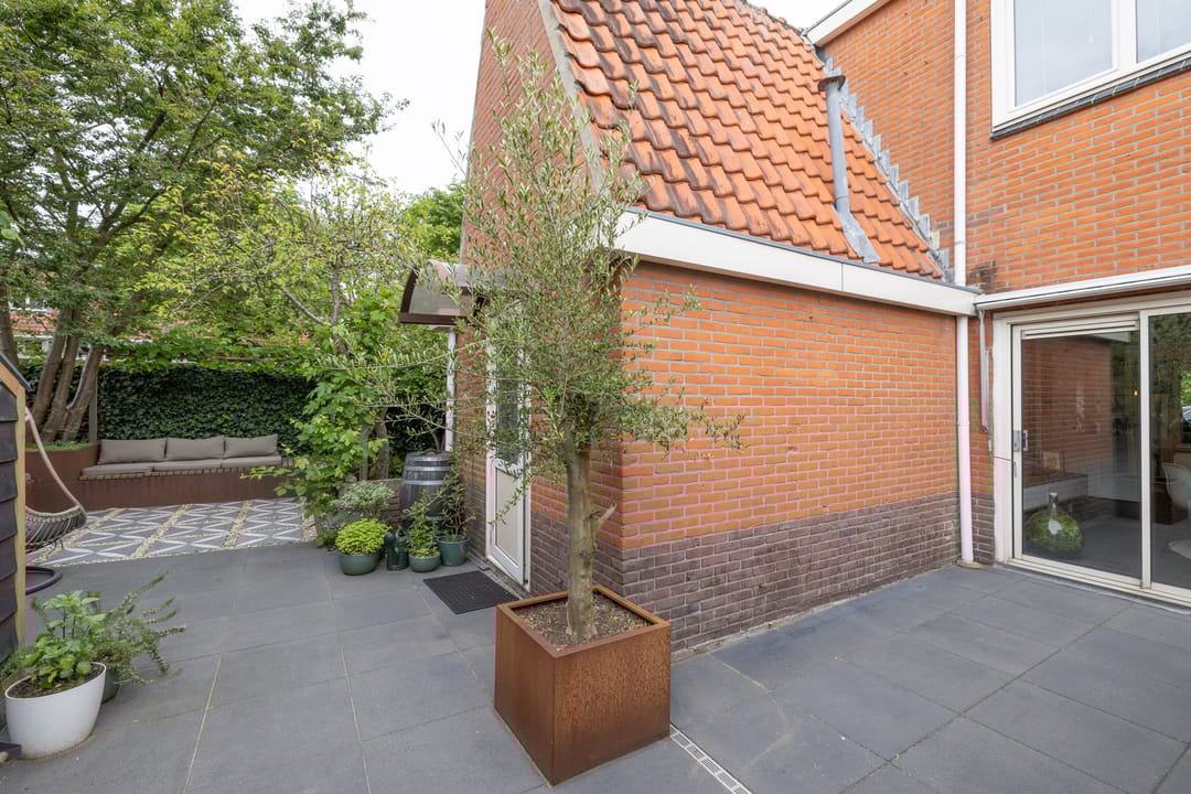 Foto 32 van Van de Sande Bakhuyzenstraat 110