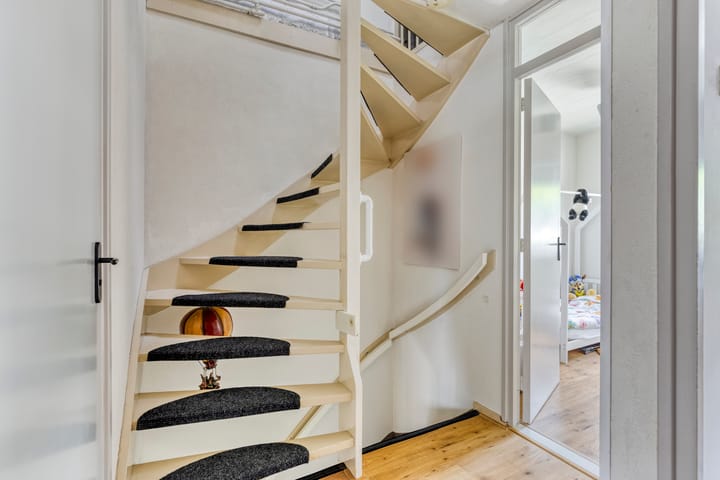 Foto 16 van Lisstraat 32