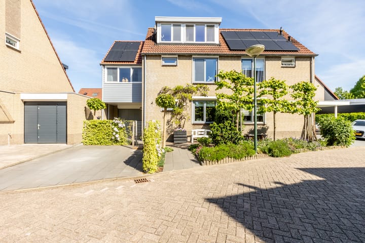 Foto 1 van Esdoornstraat 37