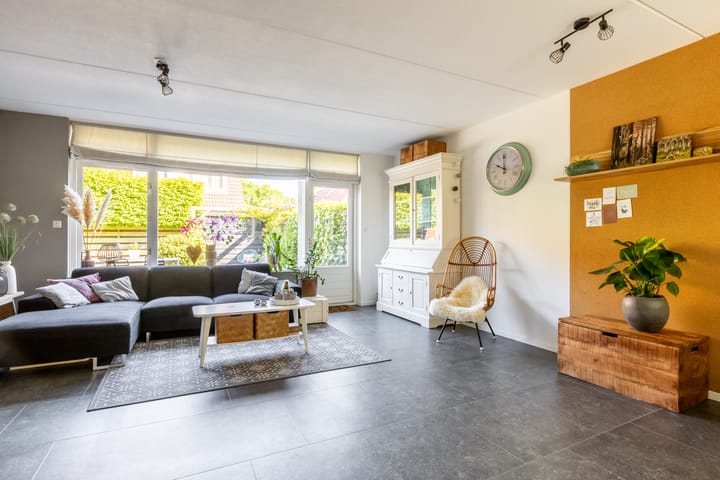 Foto 2 van Esdoornstraat 37