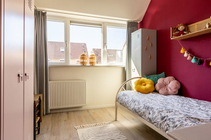 Foto 28 van Esdoornstraat 37