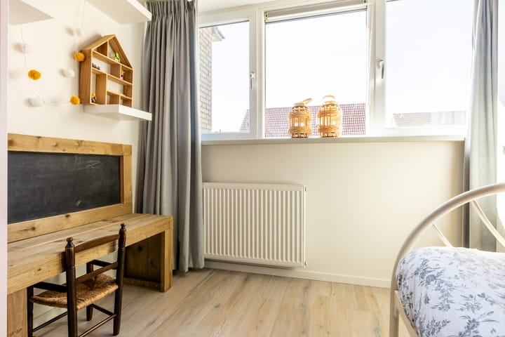 Foto 29 van Esdoornstraat 37