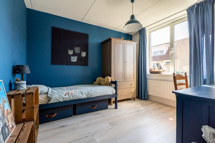 Foto 34 van Esdoornstraat 37