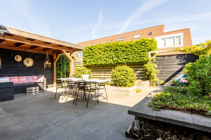 Foto 43 van Esdoornstraat 37