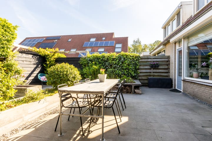 Foto 48 van Esdoornstraat 37