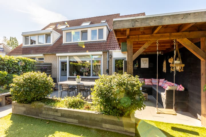 Foto 56 van Esdoornstraat 37