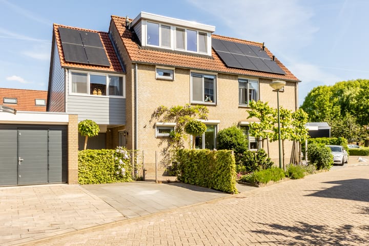 Foto 63 van Esdoornstraat 37