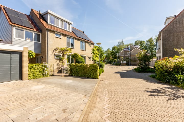 Foto 64 van Esdoornstraat 37