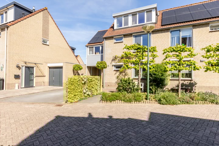 Foto 65 van Esdoornstraat 37