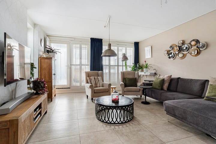 Foto 11 van Van der Duijn van Maasdamweg 436