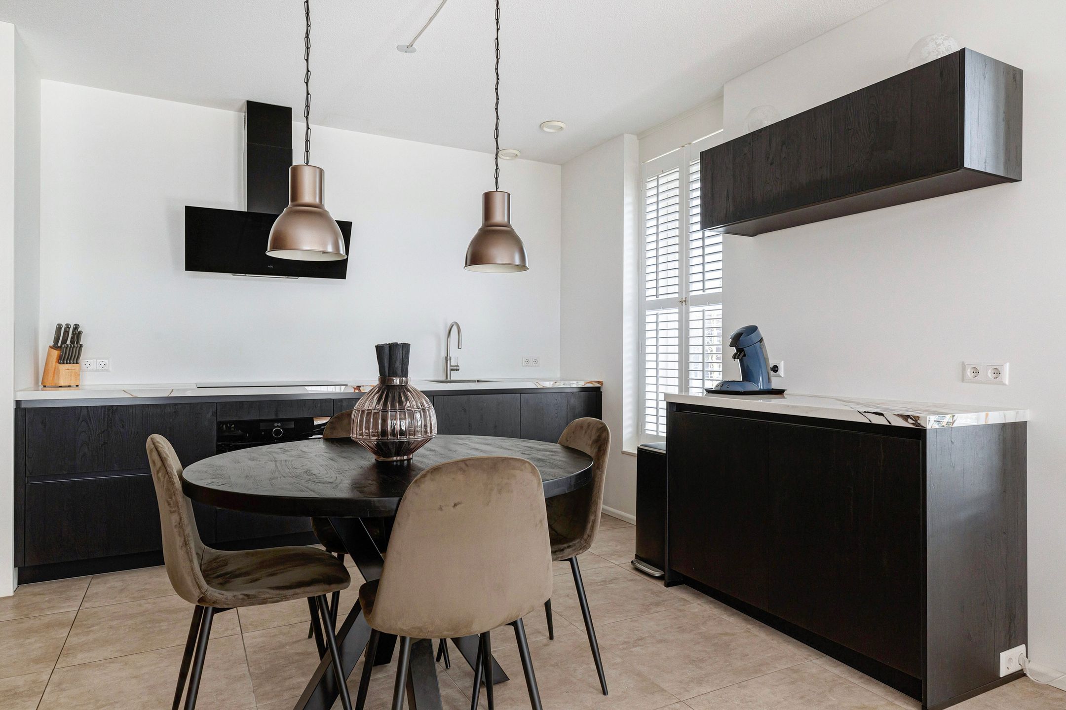 Foto 15 van Van der Duijn van Maasdamweg 436