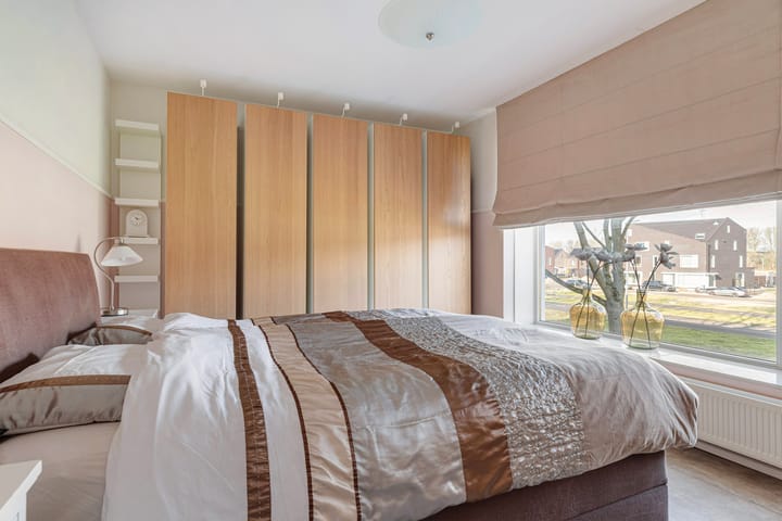 Foto 21 van Van der Duijn van Maasdamweg 436