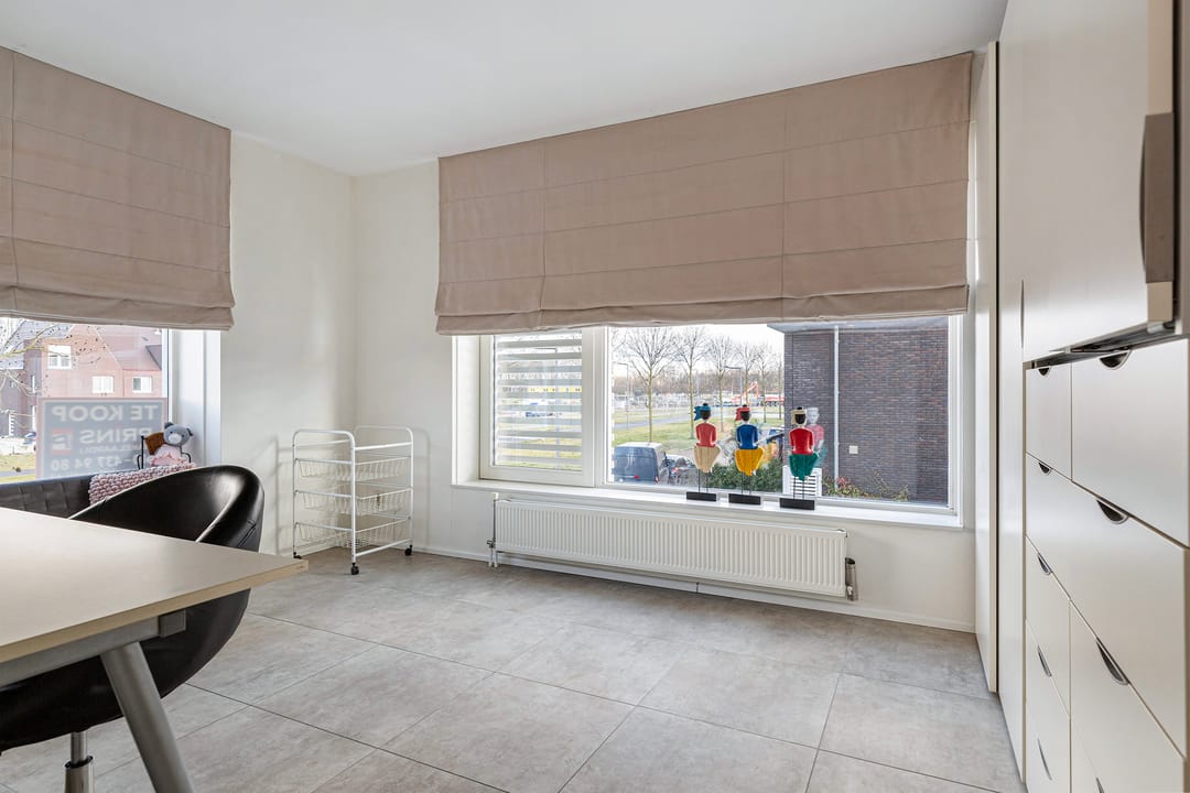 Foto 23 van Van der Duijn van Maasdamweg 436