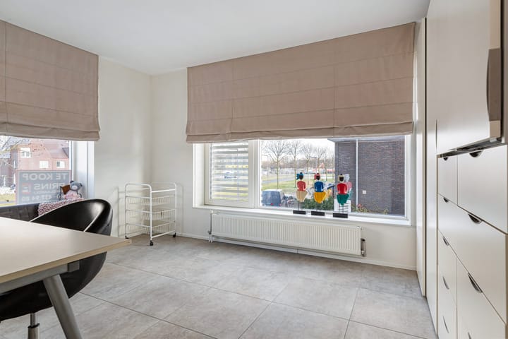 Foto 23 van Van der Duijn van Maasdamweg 436