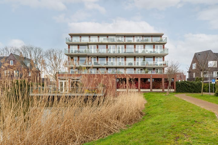 Foto 40 van Van der Duijn van Maasdamweg 436