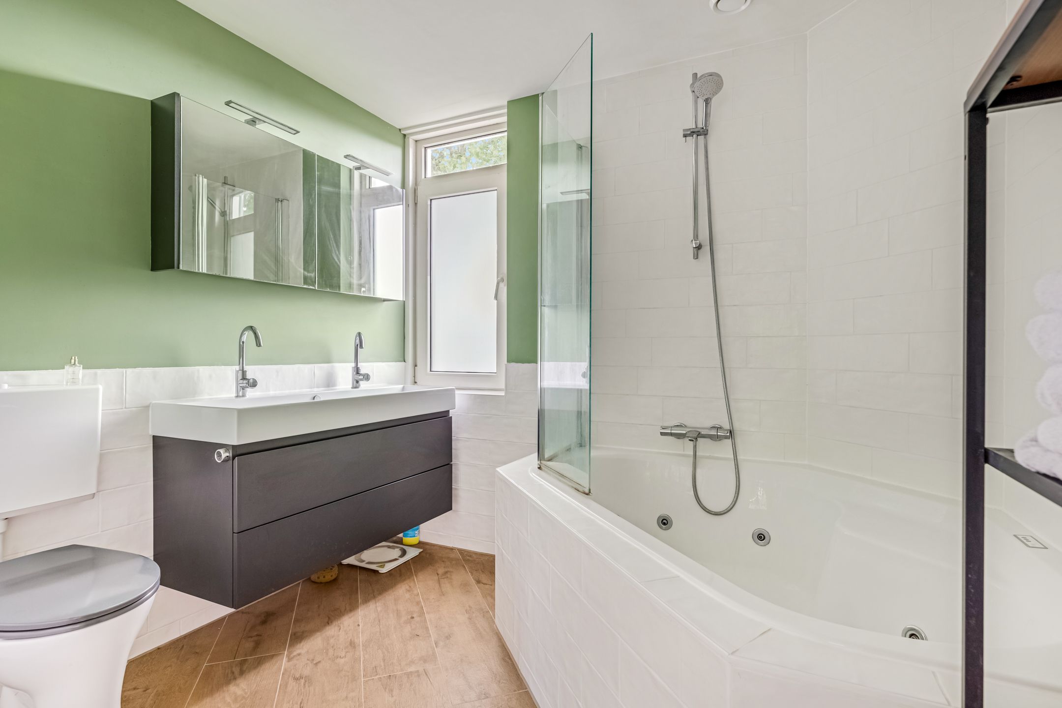 Foto 3 van Gerard Doulaan 34