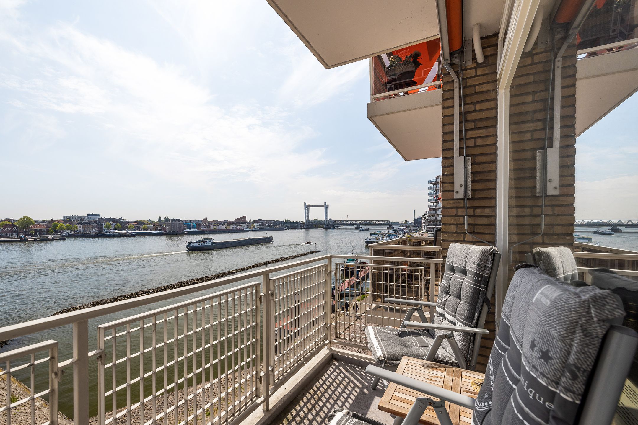 Foto 18 van Maasplein 23