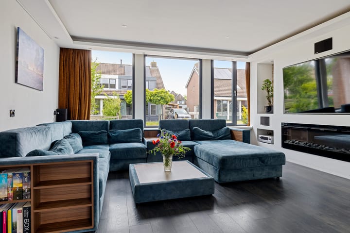 Foto 2 van Sinteblom 4