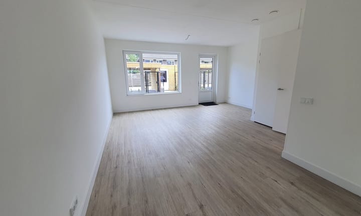 Photo 3 of Kleine Vaartlaan 3-A