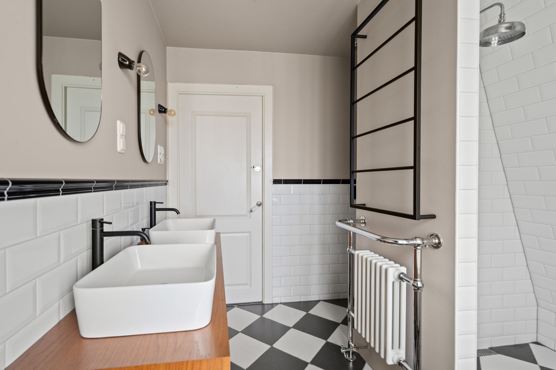 Foto 54 van Amsterdamsestraatweg 1011