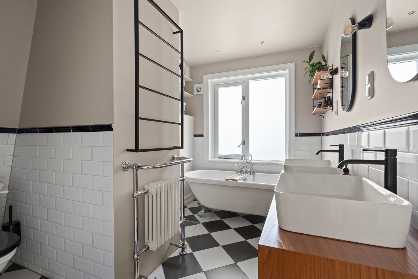 Foto 55 van Amsterdamsestraatweg 1011