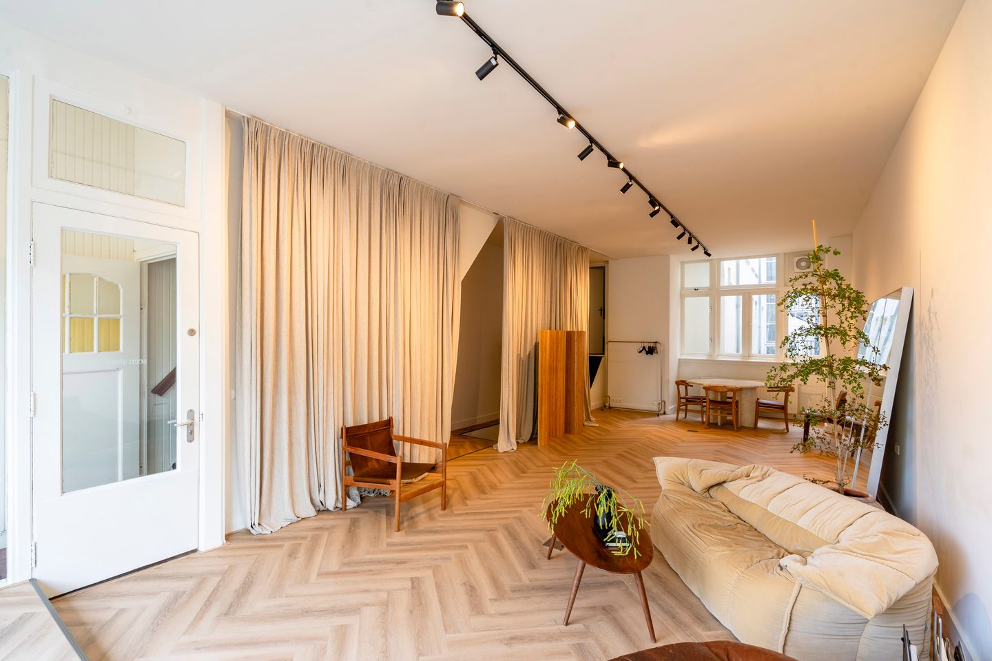 View photo 3 of Herengracht 215-1