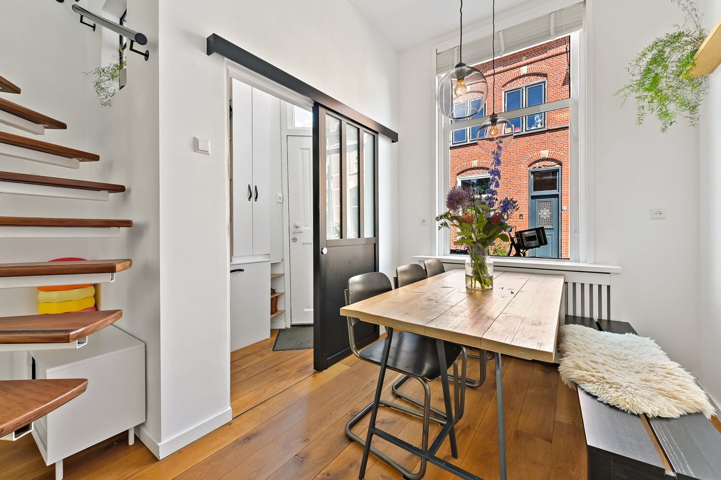 Foto 10 van Van Bleyswijckstraat 15